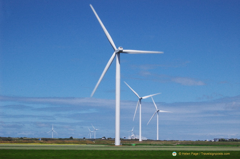 zeeland-wind-turbines_DSC0493.jpg